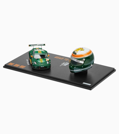 Porsche 911 RSR and Michael Fassbender helmet No 2 – Limited Edition 1:43