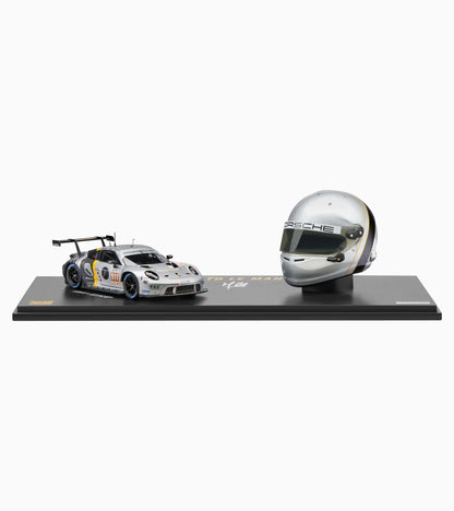 Porsche 911 RSR and Michael Fassbender helmet No 3 – Limited Edition 1:43