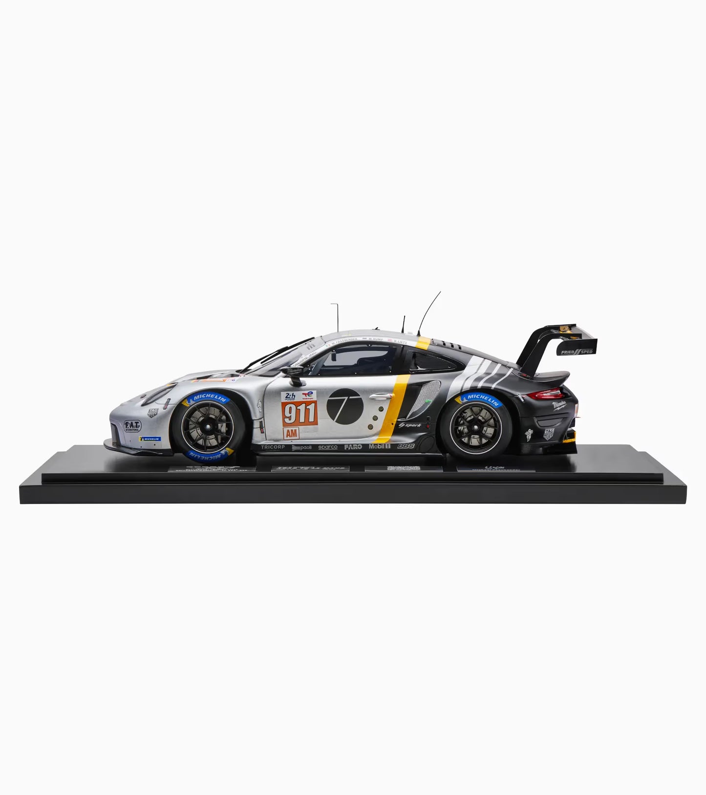 Porsche 911 RSR Michael Fassbender – Limited Edition 1:18